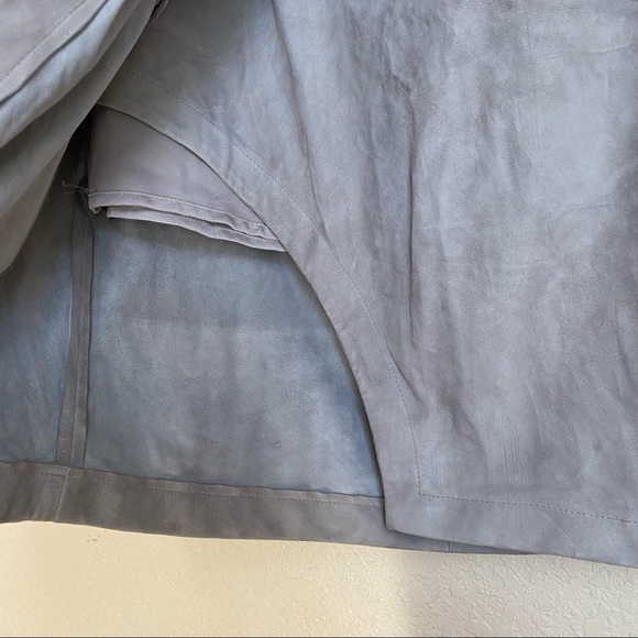 Genuine Lamb Suede Wrap‎ Skirt

HALSTON HERITAGE - Picture 4 of 8
